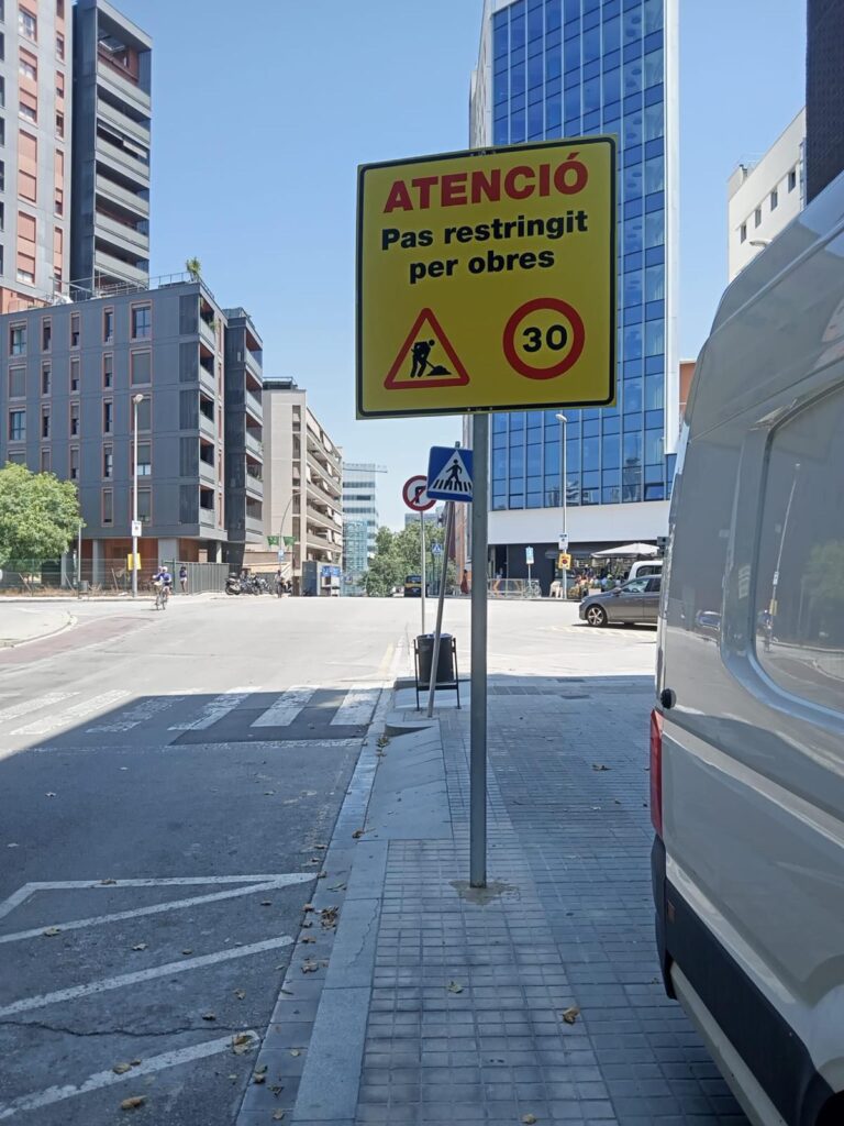 Senyals de trànsit